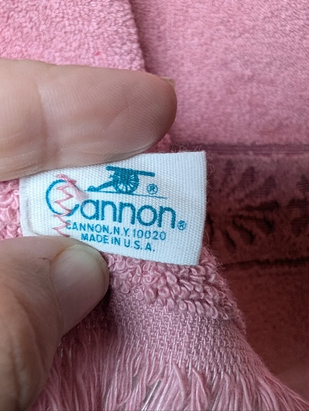 One Vintage Cannon Sculpted Pink Hand Towel,Fringed, EUC